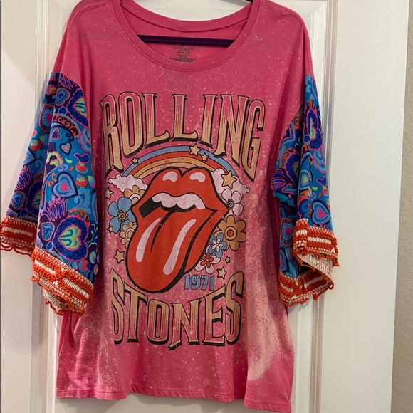 Rolling Stones Womens Pink Graphic Top - Picture 1 of 10